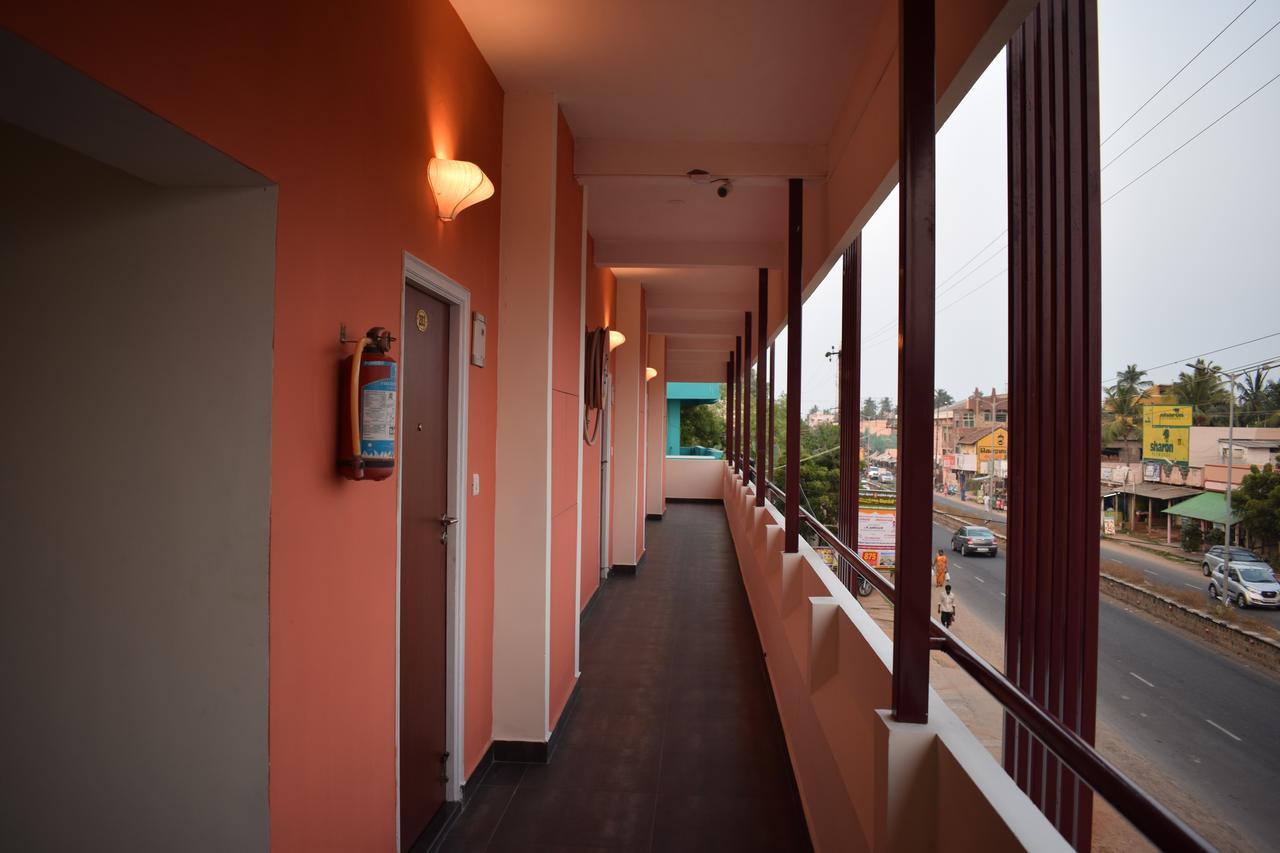 Ak Sea View Residency Hotel Puducherry Eksteriør billede